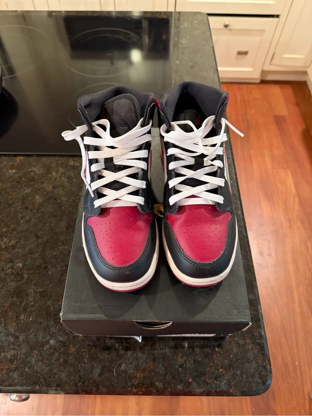 Nike Jordan Black, Red & White High-Top Basketball Sneakers NEW